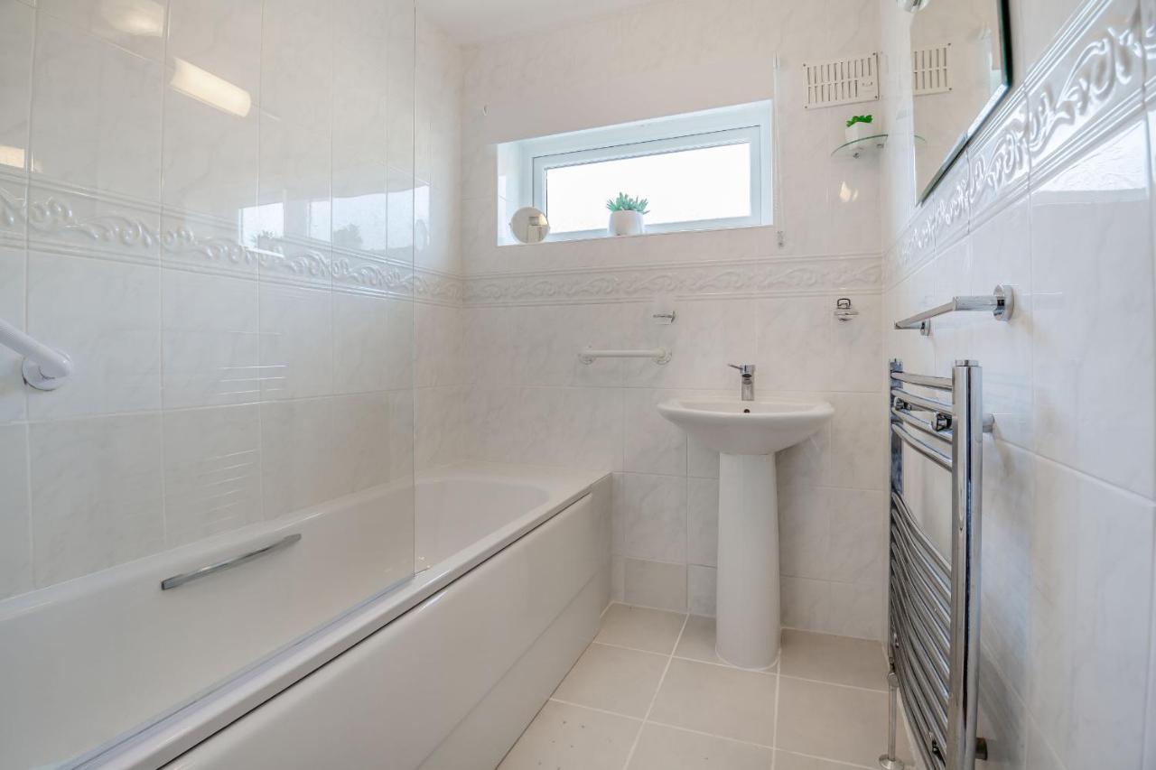 Cororion Cottage Benllech Exterior photo